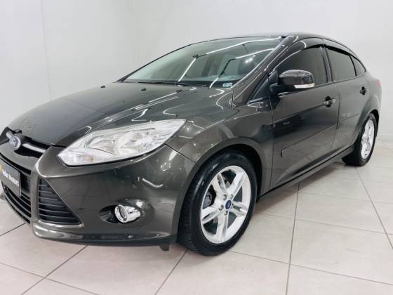 FORD FOCUS 2.0 SE PLUS SEDAN 16V FLEX 4P AUTOMÁTICO